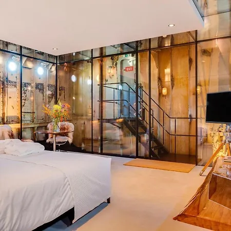 Lightship ספינת מלון אמסטרדם