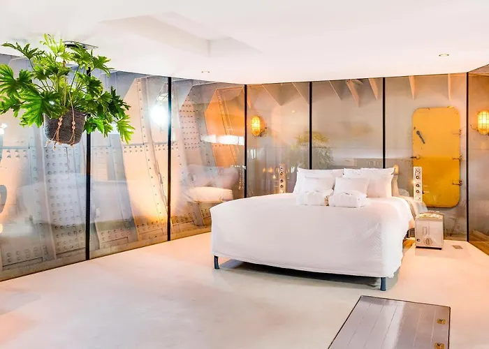 Botel Lightship Amsterdam